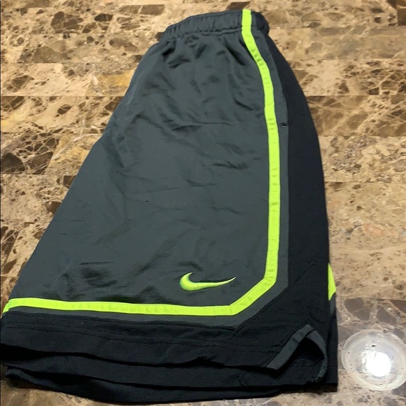Nike Dri Fit Shorts - Picture 3 of 3